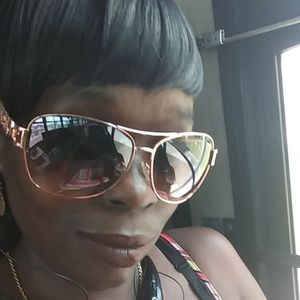 Meet your Posher, Precious